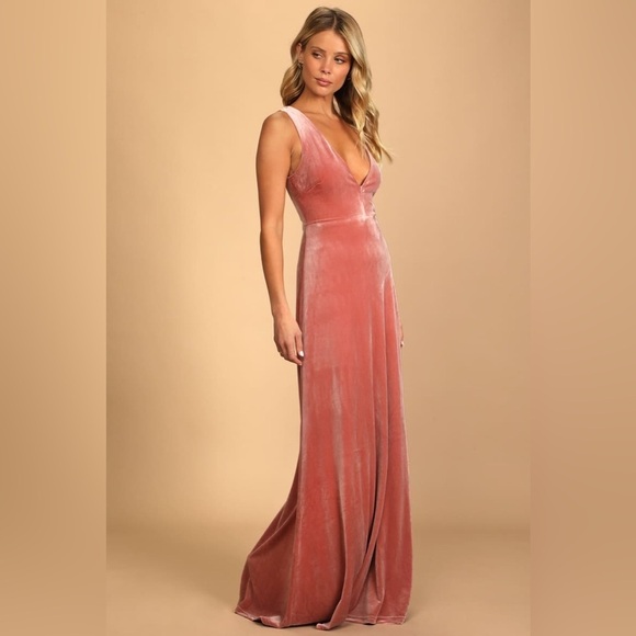Lulu’s Stunning Luxury Dusty Rose Velvet Sleeveless Maxi Dress, size medium - Picture 2 of 12